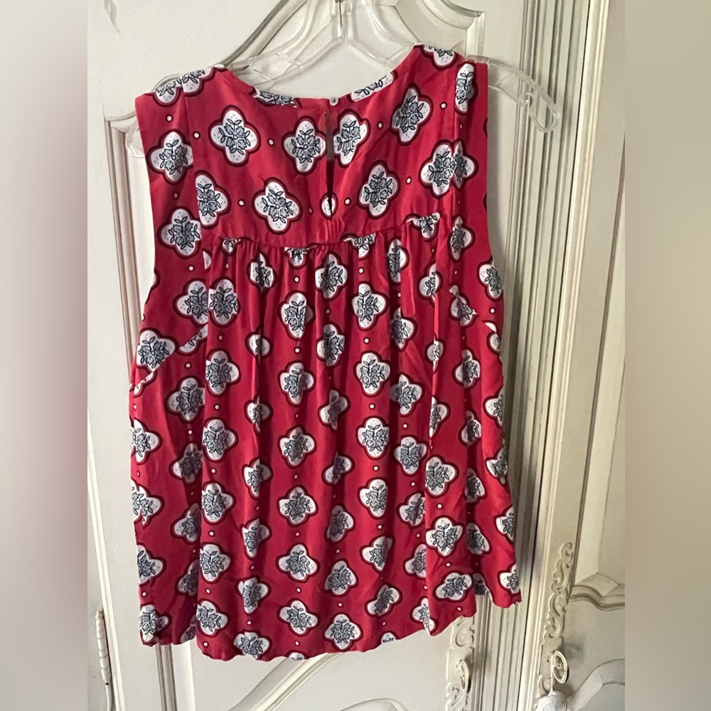 LOFT Red and White Floral Tank Top